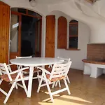 Mediterranean In Sardinia فيلة