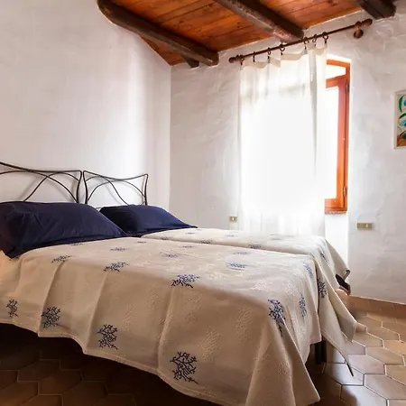 فيلة Mediterranean In Sardinia *